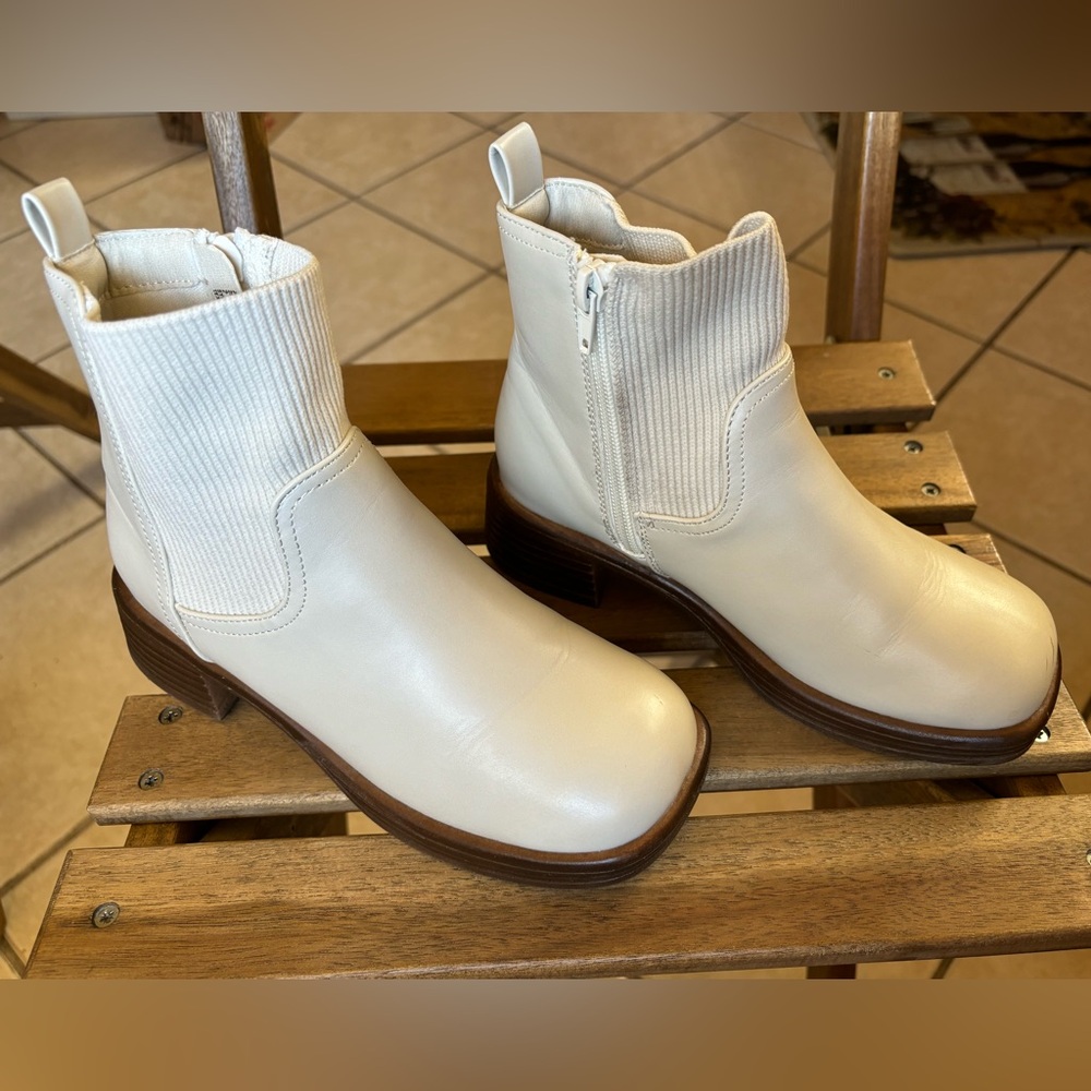 Girl’s Steve Madden Boots